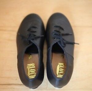 Bloch Black Leather Tap Shoes! Size 5.5 Youth